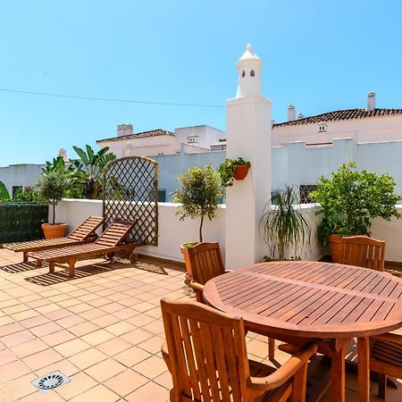 Golf Hills Bed and Breakfast Estepona Exteriör bild