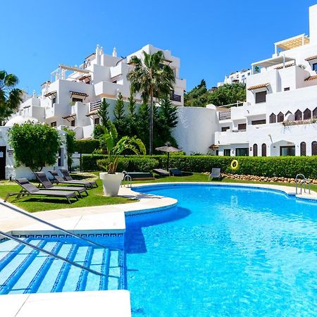 Golf Hills Bed and Breakfast Estepona Exteriör bild