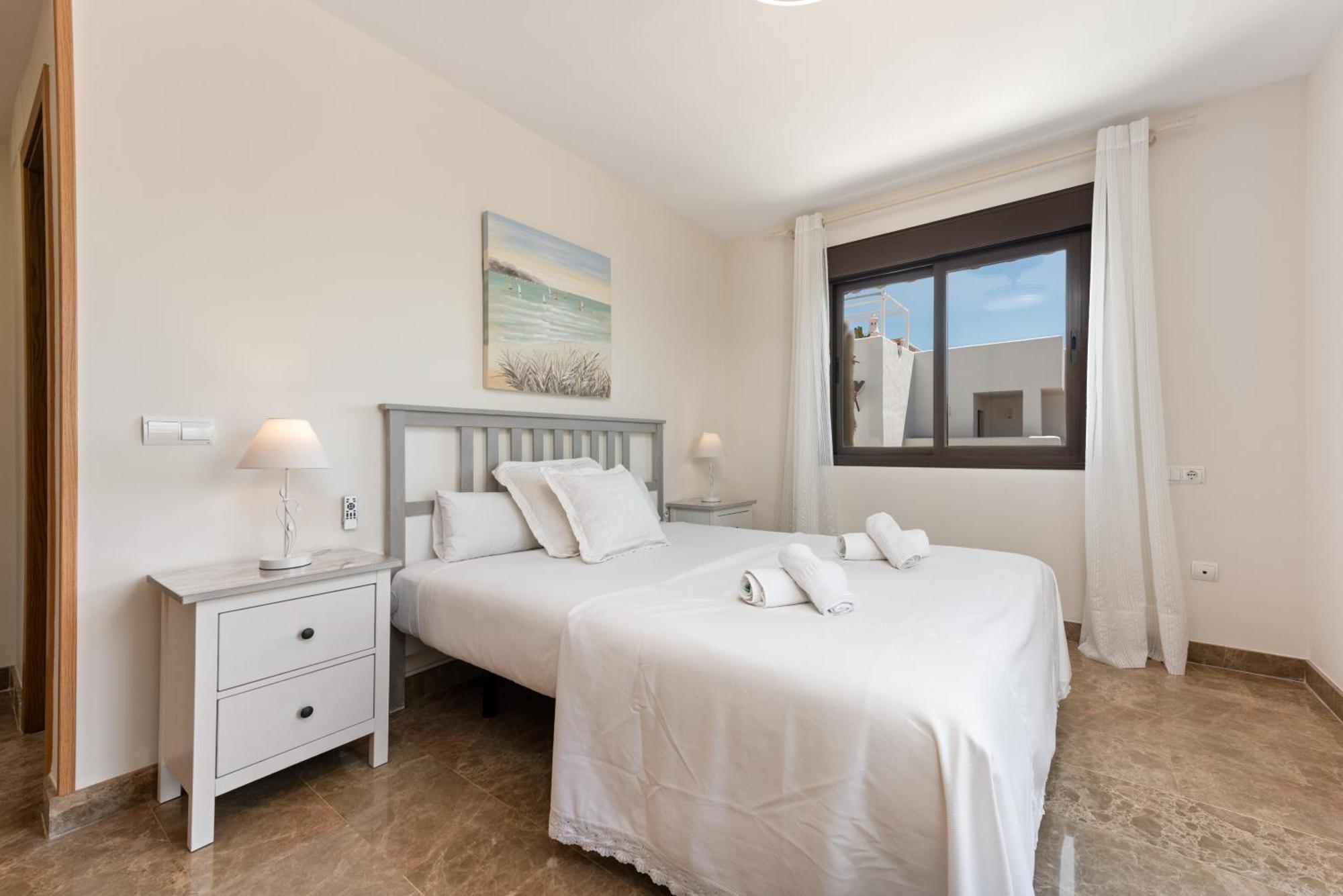 Golf Hills Bed and Breakfast Estepona Exteriör bild